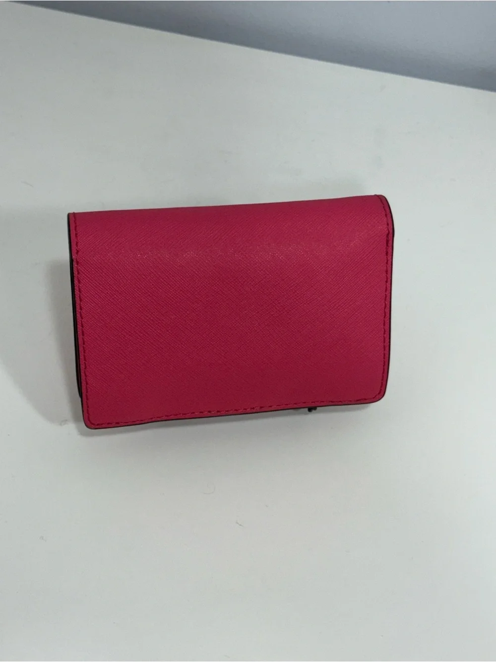 LIKE NEW! Michael Kors JetSet Travel Med Slim Saffiano Wallet in Hibiscus/Gold